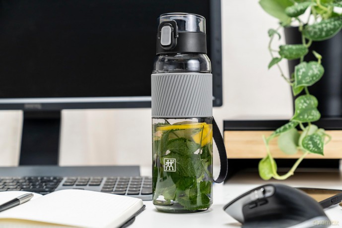 Bidon tritanowy Bottle 680ml czarny