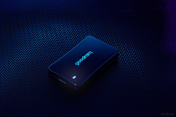 Dysk SSD HX200 2TB USB-C+A 1600/1500MB/s czarny