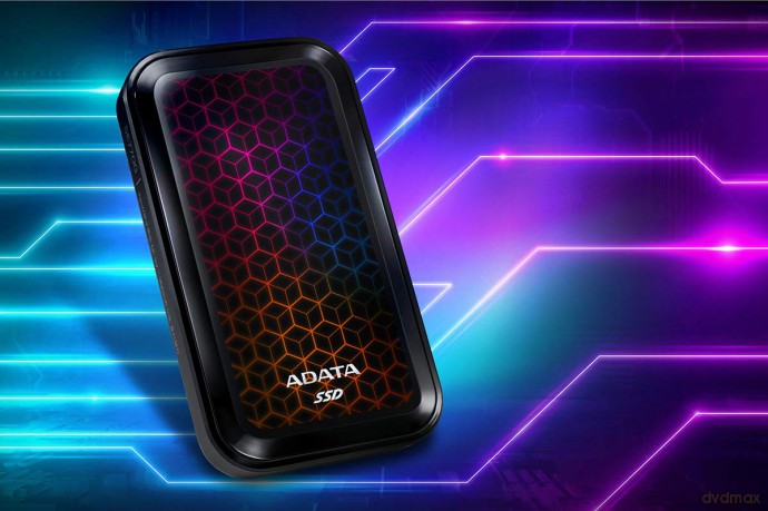 Dysk zewnętrzny SSD SE770 512GB USB3.2-A/C RGB
