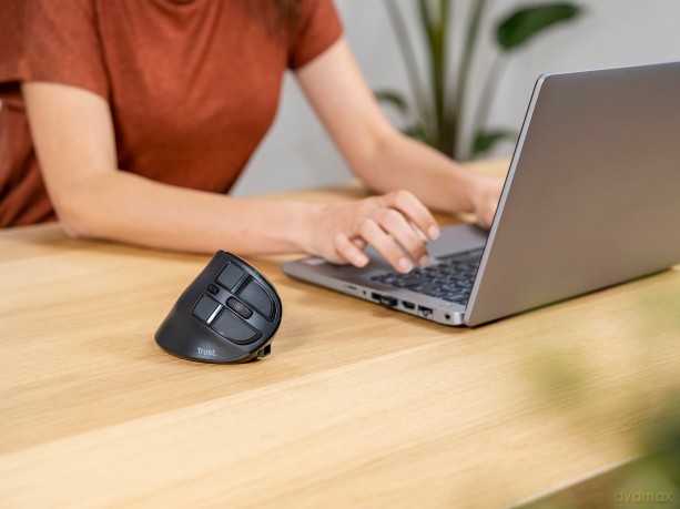 Ergonomiczna mysz bezprzewodowa Voxx Bigfoot Podkładka pod mysz BigFoot Podkładka pod mysz - niebieskaPodkładka pod mysz i klawiaturę XXL czarnaPodkładka pod mysz Boye eco czarnaPodkładka pod mysz i klawiaturę Benya XXL niebieskaPodkładka pod mysz