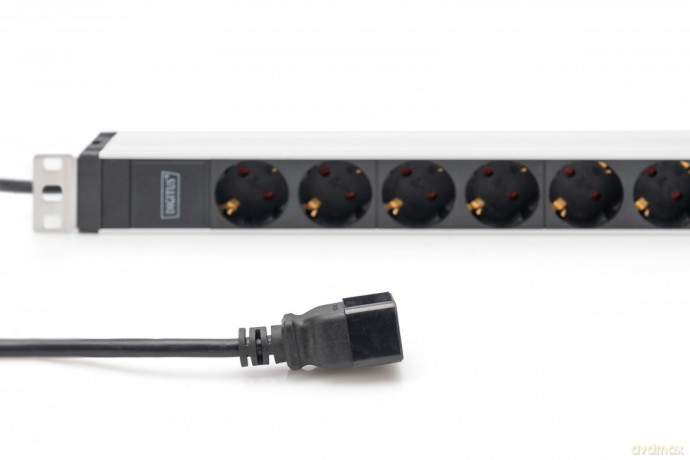 Listwa zasilająca PDU 19" Rack, 8x gniazdo ze stykami ochronnymi unischuko 16A/230V, 1x wtyczka IEC C20, 16A, przewód zasilający 2 m, Aluminiowa