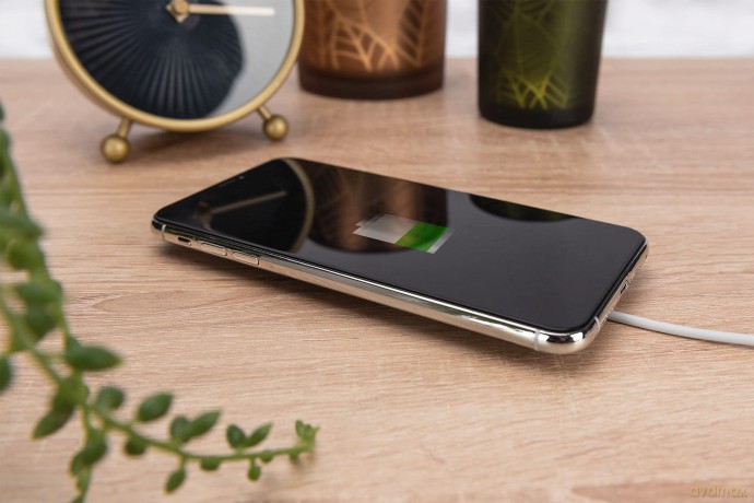 Ładowarka bezprzewodowa indukcyjna 15W MagSafe 1m USB-C Biała