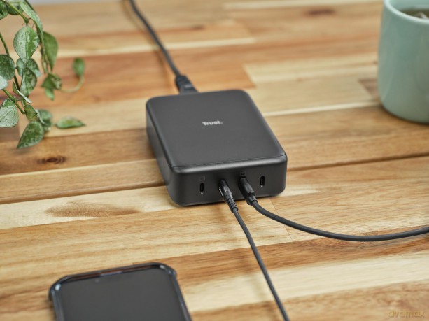 Ładowarka Maxo 240W 4-porty USB-C