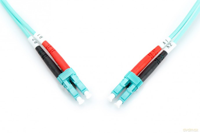 Patch cord światłowodowy FO LC-LC MM 50/125 OM3 duplex LSOH 3m