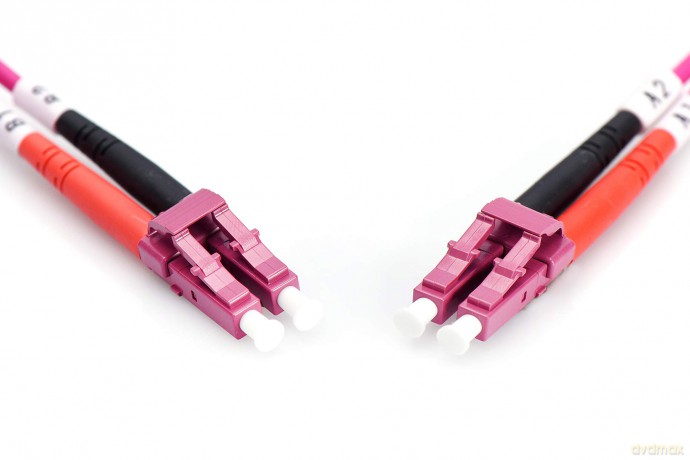 Patch cord światłowodowy FO LC-LC MM 50/125 OM4 duplex LSOH 5m