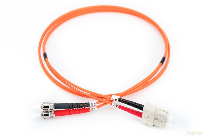 Patch cord światłowodowy FO MM 50/125 OM2 ST-SC 2m