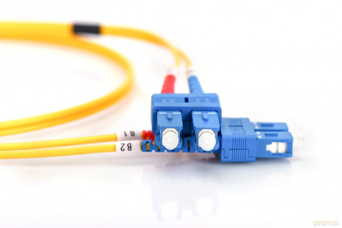 Patch cord światłowodowy FO SC-SC SM 9/125 OS2 duplex LSOH 2m Żółty