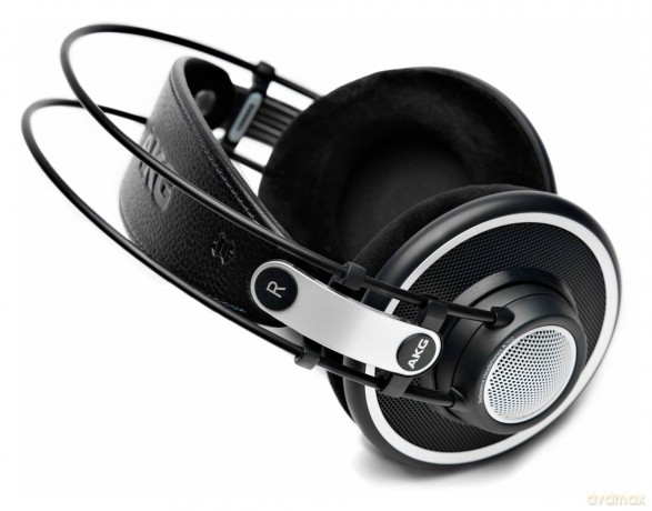 Słuchawki referencyjne AKG K-702