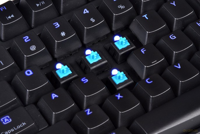Tt eSPORTS Mechaniczna klawiatura dla graczy - Poseidon Z illuminated Blue Switch 1000Hz