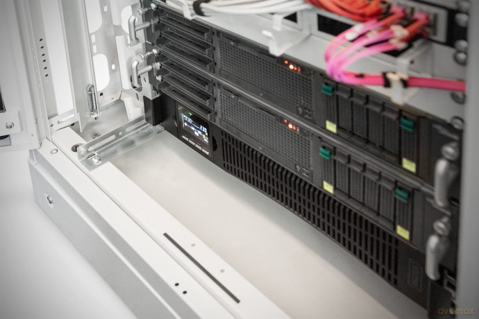 Zasilacz awaryjny UPS Online Rack 19" LCD, 2000VA/2000W, 4x12V/9Ah, 8xC13, USB, RS232, RJ45