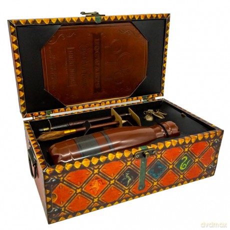 Harry Potter: (Quidditch Trunk) Premium Gift Set