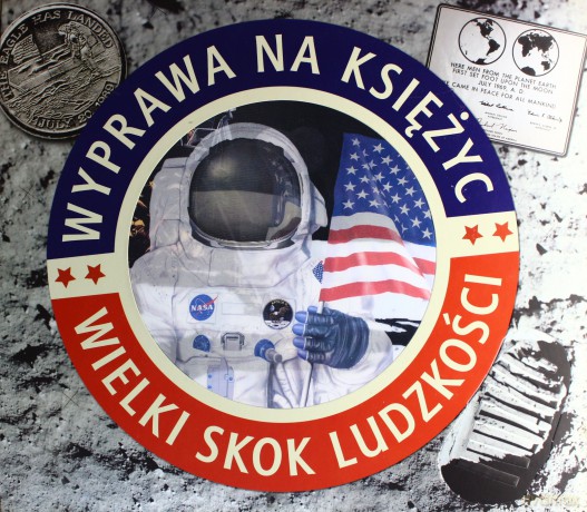 Wyprawa na księżyc - wielki skok ludzkości [KSIĄŻKA]