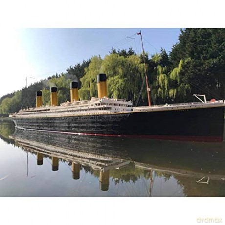 Billing Boats - 1:144 RMS Titanic Complete -Wooden hull (429413)