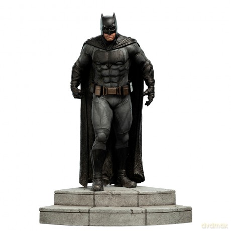 Justice League (Zack Snyder) - Trinity Series - Batman Statue 1:6 Scale [FIGURKA]
