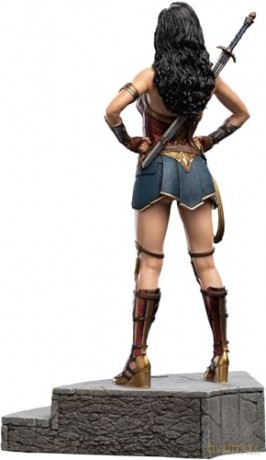 Justice League (Zack Snyder) - Trinity Series - Wonder Woman Statue 1:6 Scale [FIGURKA]