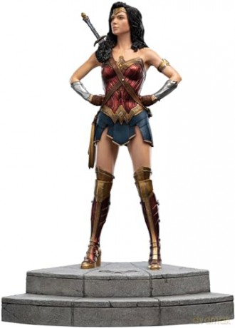 Justice League (Zack Snyder) - Trinity Series - Wonder Woman Statue 1:6 Scale [FIGURKA]