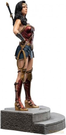Justice League (Zack Snyder) - Trinity Series - Wonder Woman Statue 1:6 Scale [FIGURKA]
