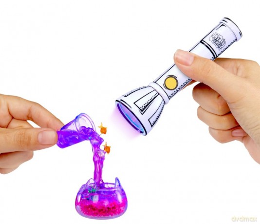 Miniverseve - Mini UV Flashlight (120896) [FIGURKA]
