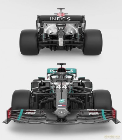 Rastar - RC 1:18 Mercedes-AMG F1 W11 EQ Performance (23304)