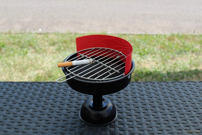 Winkee - Mini BBQ Grill Ashtray - 12 cm diameter