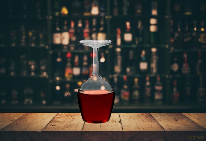 Winkee - Upside down Wine glass