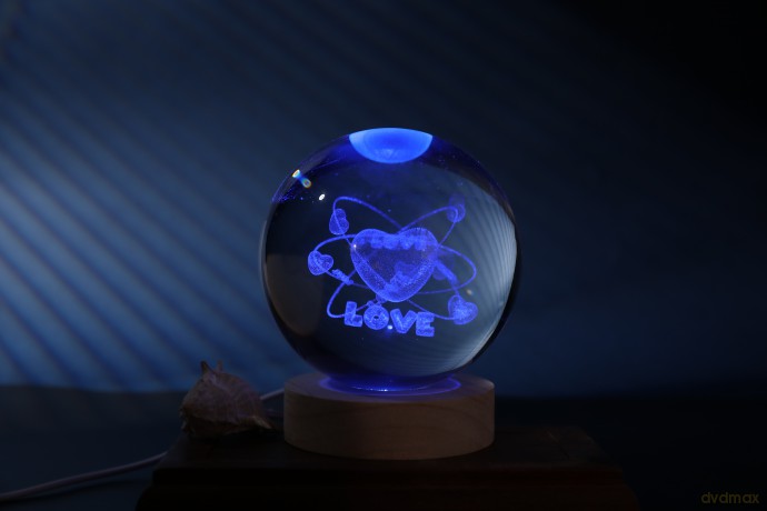 iTotal - Crystal Ball Lamp - FOLLOW YOUR HEART - large