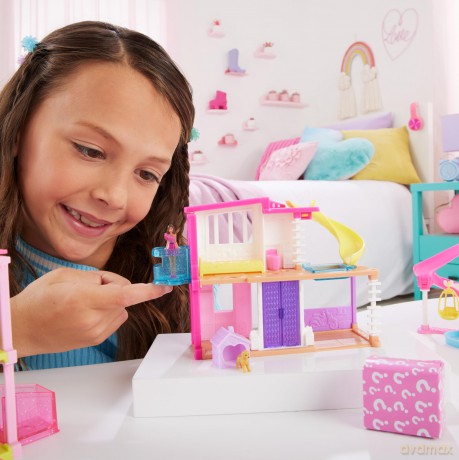 Barbie - Mini Barbieland Dream House (Curved Yellow Slide)