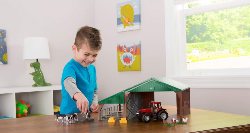 Britains - Farm Building Set with Case Tractor
