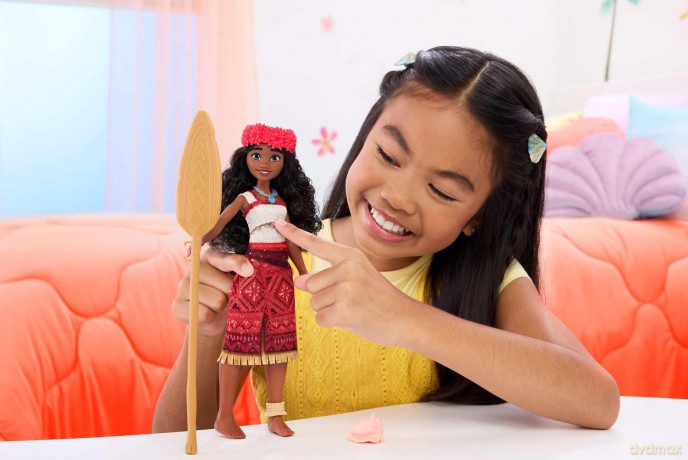 Disney Princess - Moana Singing Doll