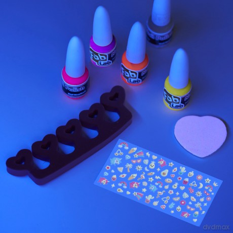 FabLab - Glow In The Dark Nail Art
