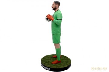 Footballs Finest - Paris Saint-Germain (Gianluigi Donnarumma) posąg z żywicy [FIGURKA]
