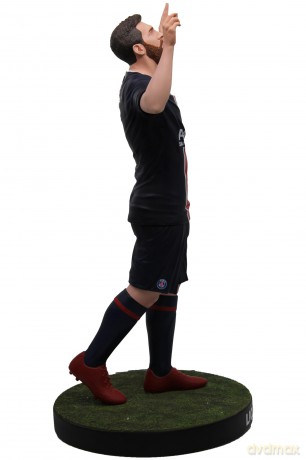 Footballs Finest - Paris Saint-Germain (Lionel Messi) bardzo szczegółowa żywica, luksusowa figurka piłkarska do kolekcjonowania [FIGURKA]
