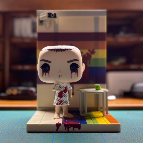Funko - Deluxe: Stranger Things (Eleven In The Rainbow Room) POP! Vinyl [FIGURKA]