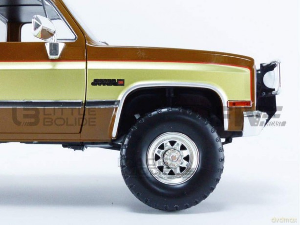 Greenlight Collectibles - 1/18 Fall Guy 1982 GMC K-2500 Sierra Grande
