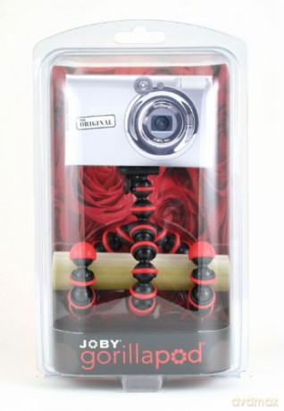 Inov8 Insta Regal Red 16x16 Inch Picture Frame for 13 Instagram/Square Photos 2PK