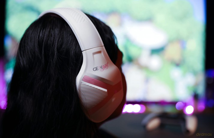 Konix Geek Girl Crystal Gaming Headset (White/Pink) [GRA PS4]