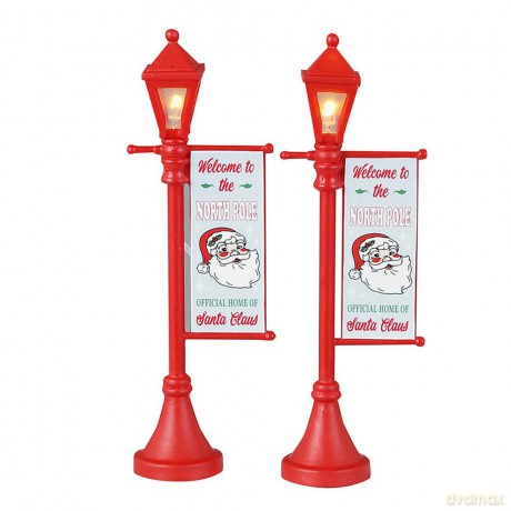 Lemax - Santa's Wonderland - Lighted Accessories: North Pole Lamppost (Set Of 2) - (34091)