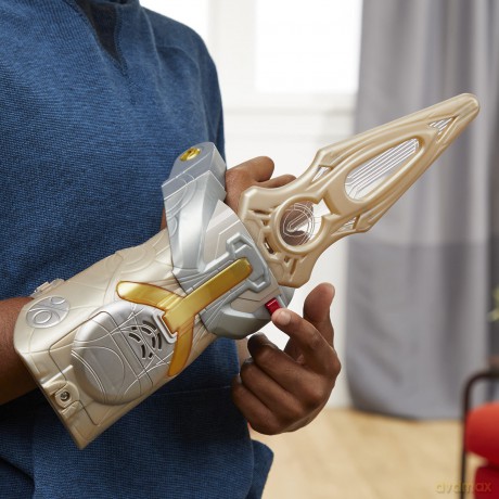 Marvel Eternals Deluxe Cosmic Gauntlet