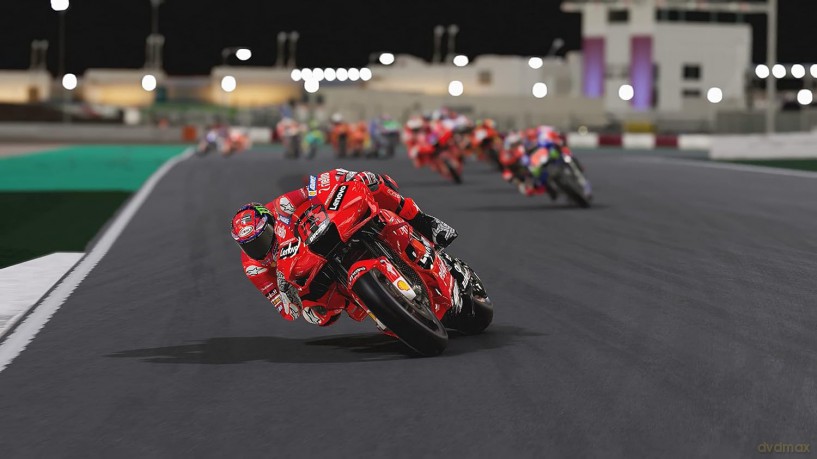 MotoGP 22 - Day One Edition (compatible with Xbox One) [GRA XBOX SERIES X]