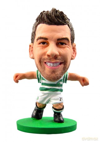 Soccerstarz - Celtic Charlie Mulgrew - Home Kit [FIGURKA]