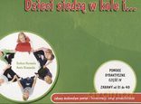 Dzieci siedzą w kole i... Teczka pomocy cz.4 [KSIĄŻKA]