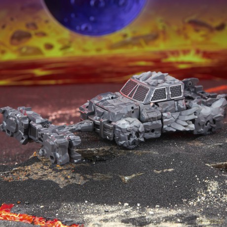 Transformers - Generations - Legacy United Deluxe Class (infernal Universe Magneous)