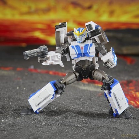 Transformers - Generations - Legacy United Deluxe Class (Universe Strongarm)