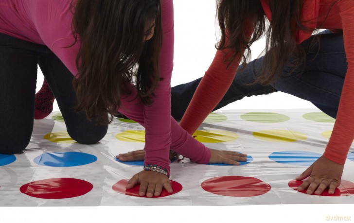 Twister Board Game [GRA PLANSZOWA]