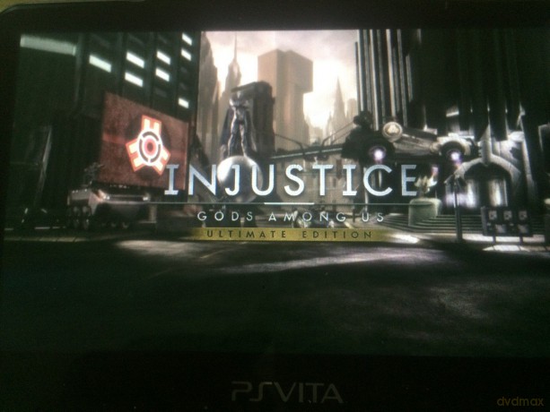 Injustice: Gods Among Us - Ultimate Edition [GRA PS VITA]