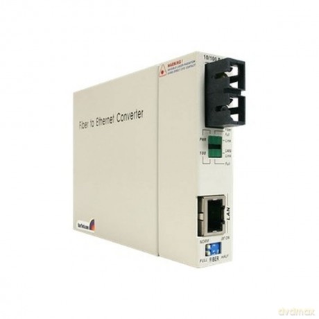 StarTech 30km 10/100 Mbps Single Mode Fiber Ethernet Media Converter