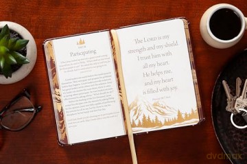 100 Days of Strength for Men: Pocketbooks by Broadstreet [KSIĄŻKA]