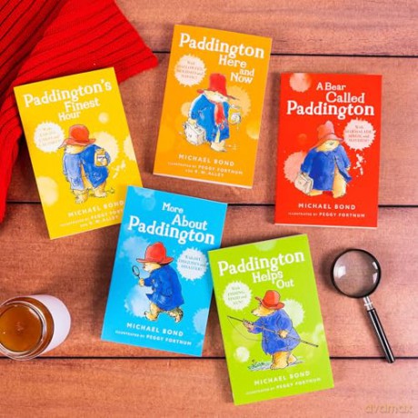 A Bear Called Paddington (HarperCollins Children's Classics) - Michael Bond [KSIĄŻKA]