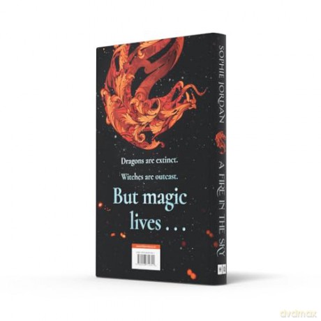 A Fire in the Sky: Don't miss the brand-new sizzling enemies to lovers romantasy full of adventure, dragons, and magic in 2024! - Sophie Jordan [KSIĄŻKA]