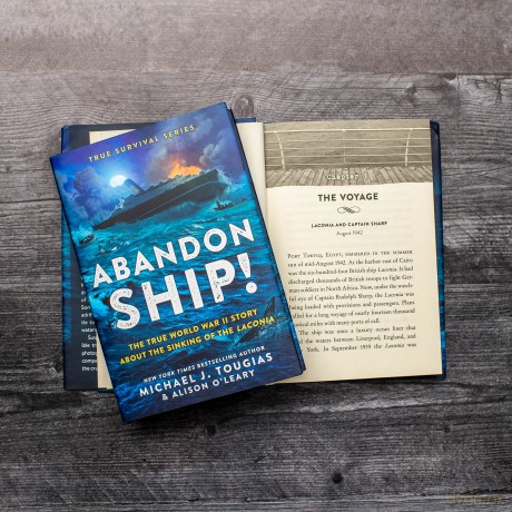Abandon Ship!: The True World War II Story about the Sinking of the Laconia: 1 (True Survival) - Alison O'Leary [KSIĄŻKA]